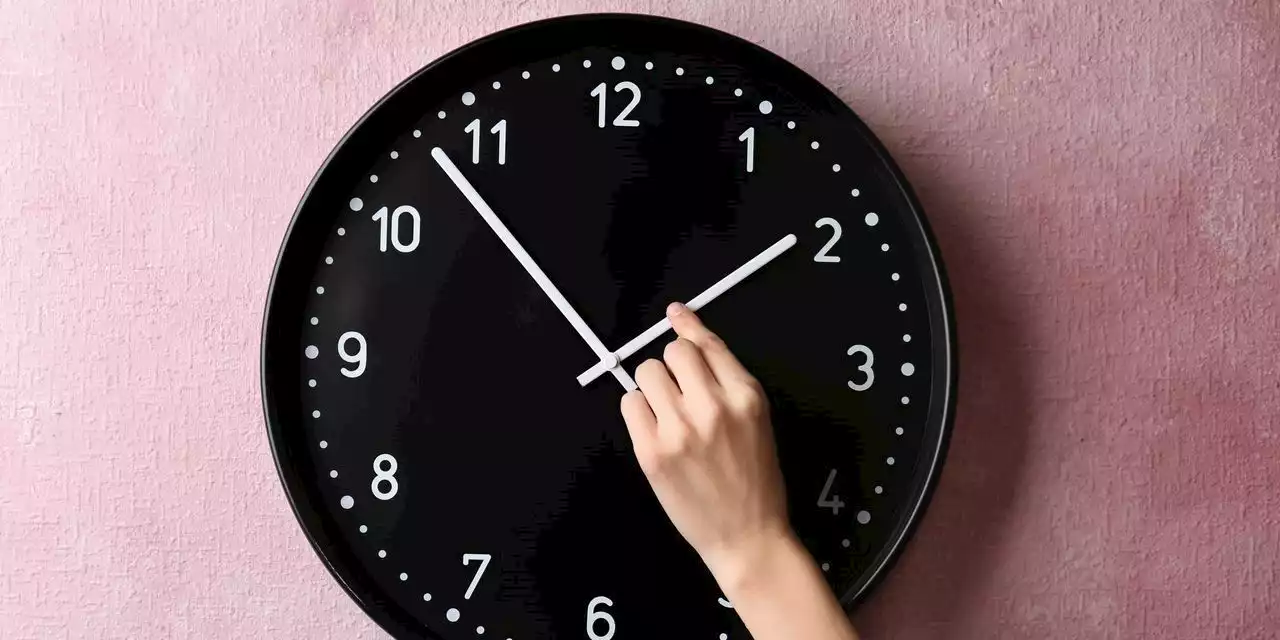 When Does Daylight-Saving Time End in 2022? What to Know Before the Clocks Change