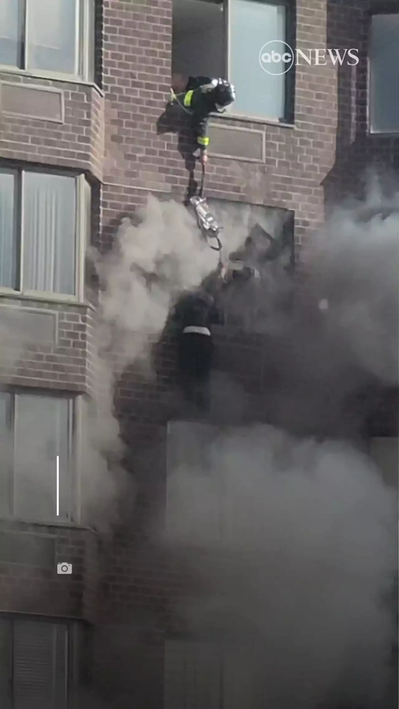 38 hospitalized after fire breaks out in NYC high-rise apartment building