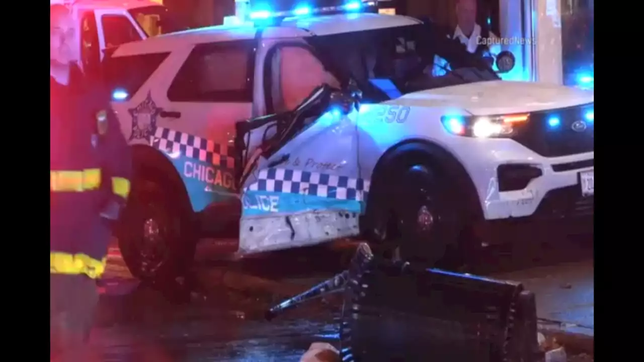 2 Chicago police officers hurt, man injured in squad car crash in Bronzeville, CPD says