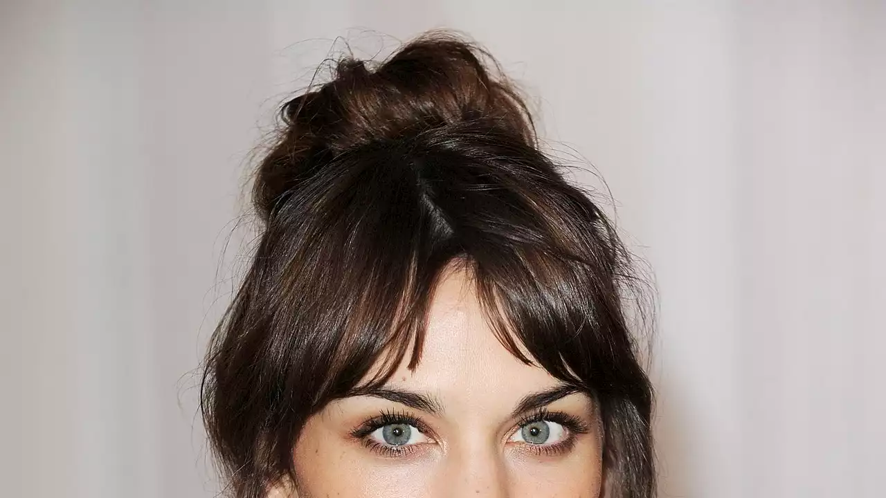 As She Turns 39, Enjoy 32 Of Alexa Chung’s Best Beauty Moments