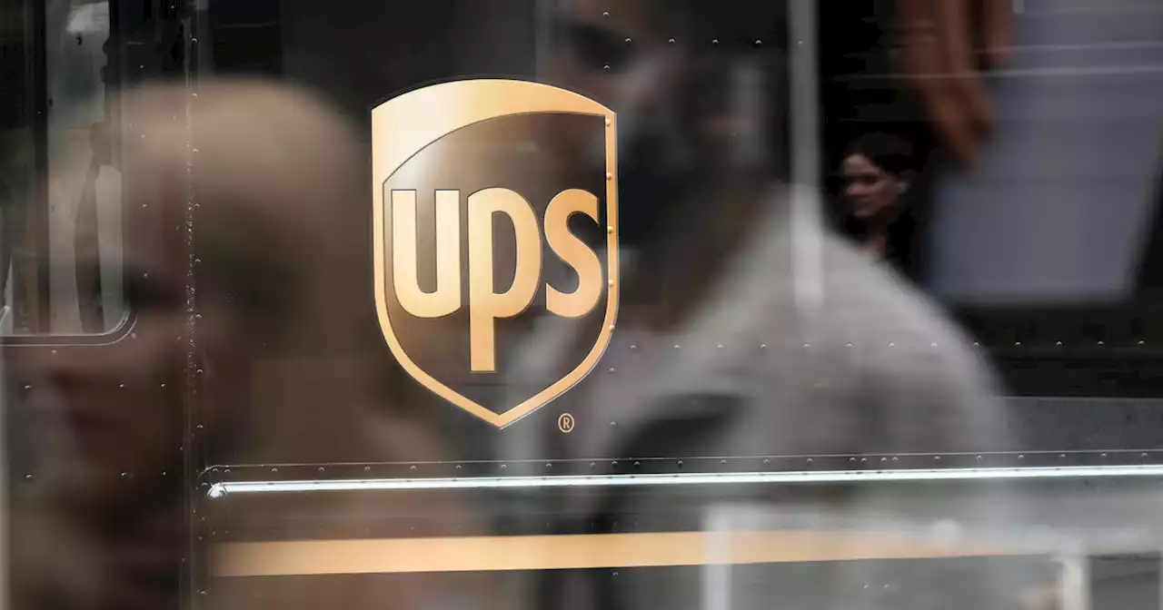 UPS hiring 8,000 seasonal workers in Chicago area for busy holiday season