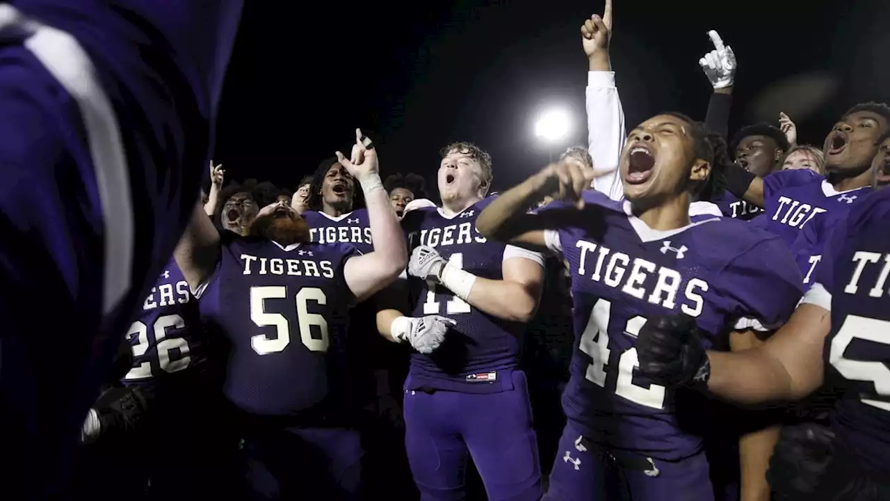 Photos: Central Ohio high school football OHSAA playoffs second-round gallery