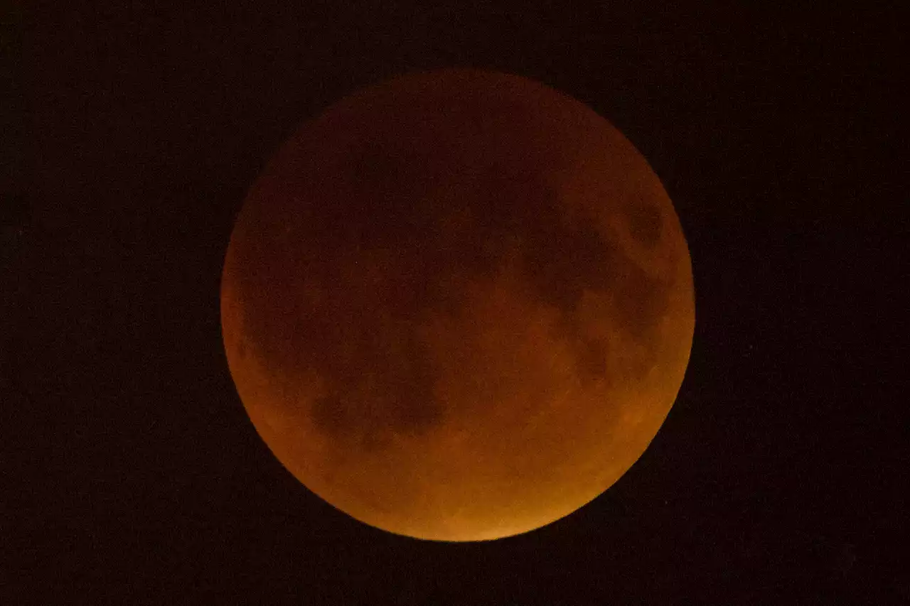 Watch the last total lunar eclipse until 2025 on November 8th | Engadget