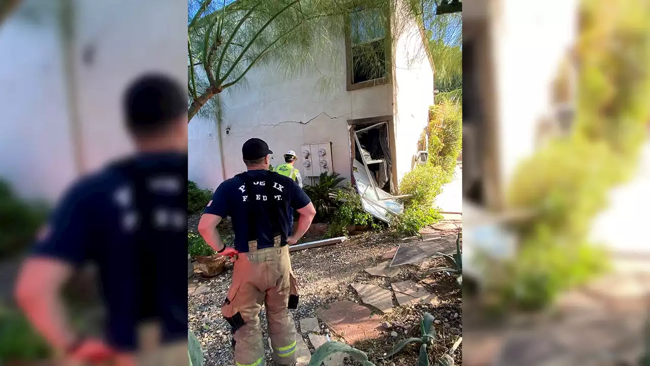 Phoenix FD: Explosion and fire displaces people from apartment