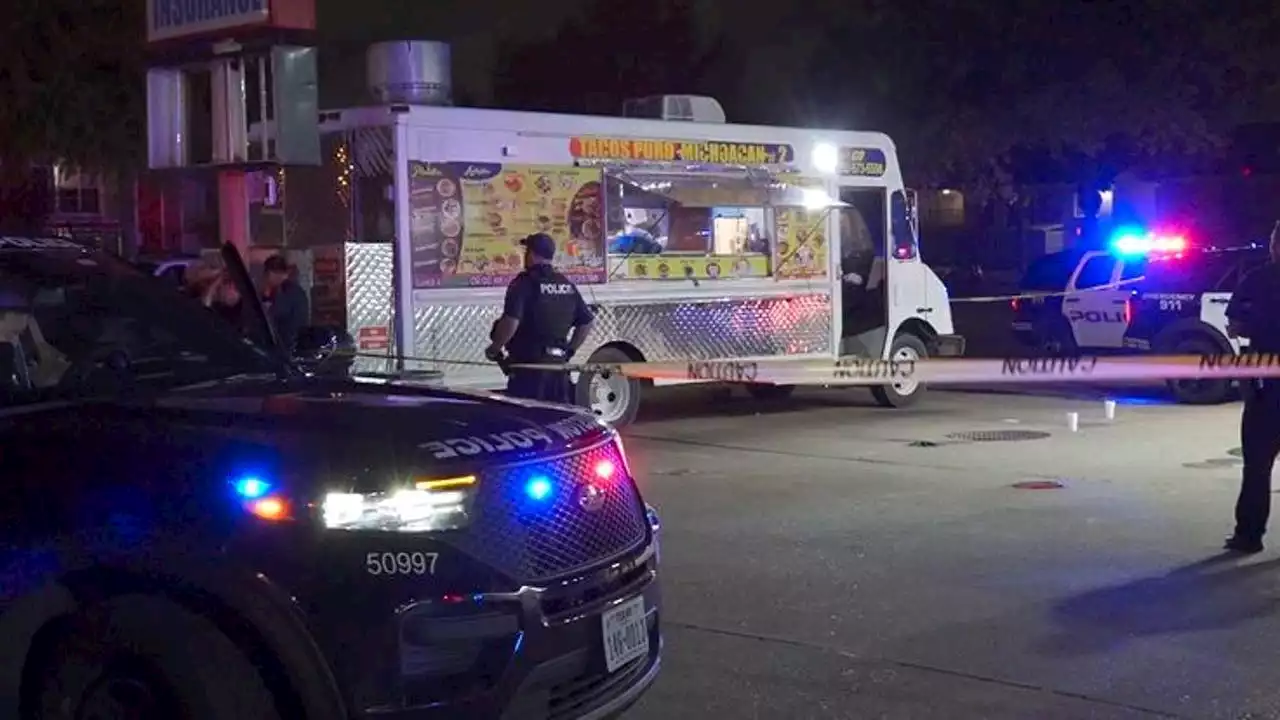 Taco employee shot in southwest Houston during apparent drive-by