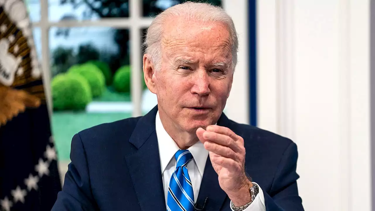 Biden blunders, claims General Motors 'is committed to going all electric by 3035'