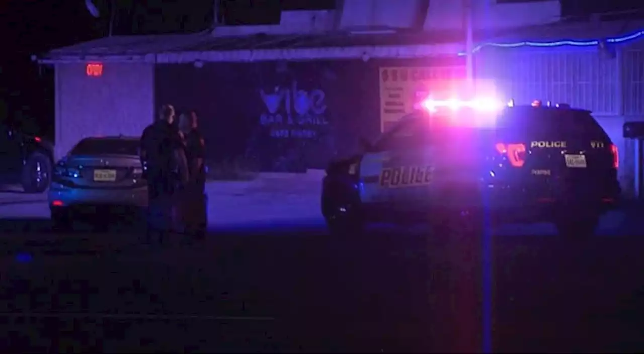 Fight over women ends with 2 shot, SAPD says