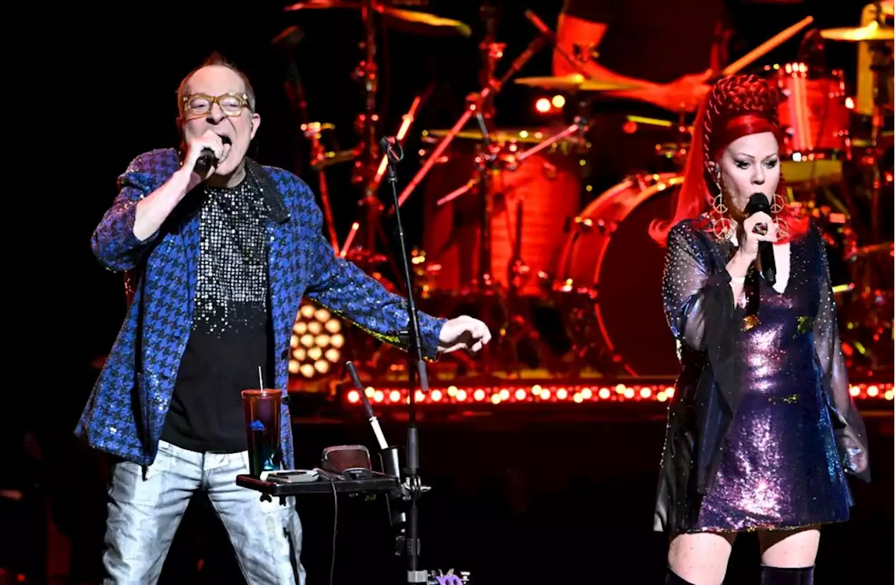 The B-52s’ farewell tour turns the YouTube Theatre into a Love Shack