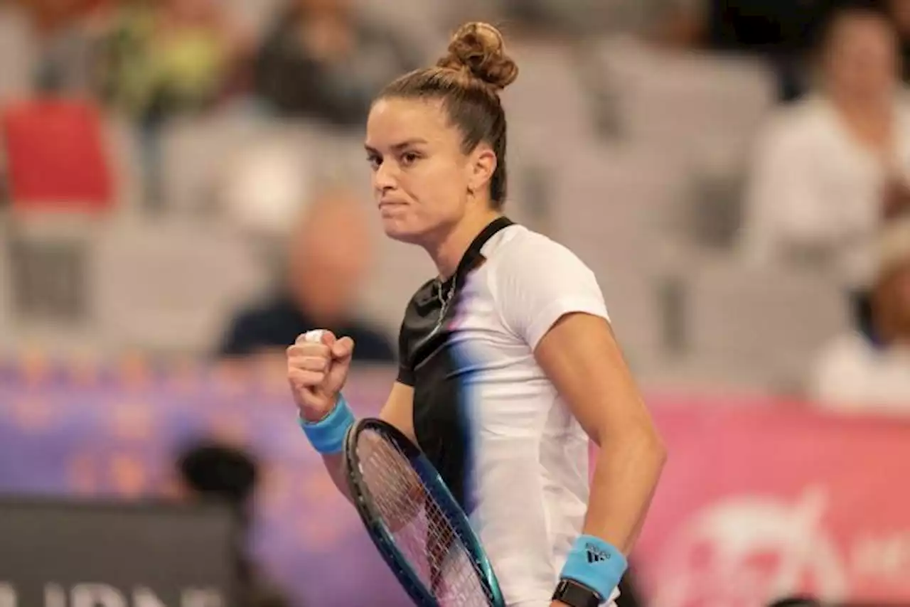 Maria Sakkari domine Ons Jabeur et se qualifie pour les demies du Masters