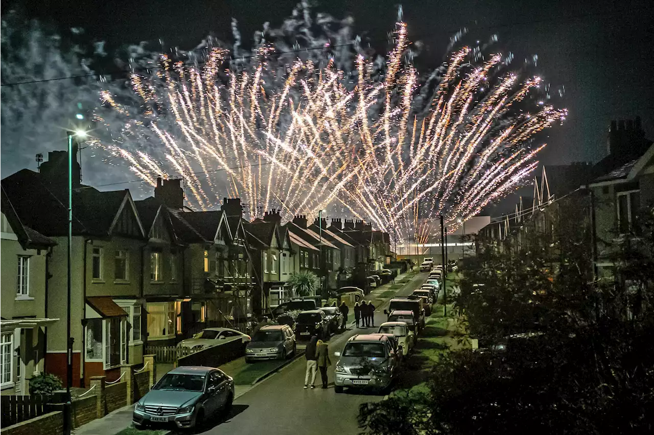 DIY firework displays could lead to serious eye injuries, surgeon warns