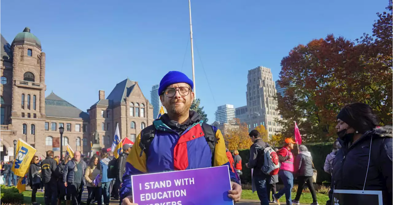 'Rich people like Ford and Lecce don’t understand what we’re going through': Scenes from Toronto's education workers strike