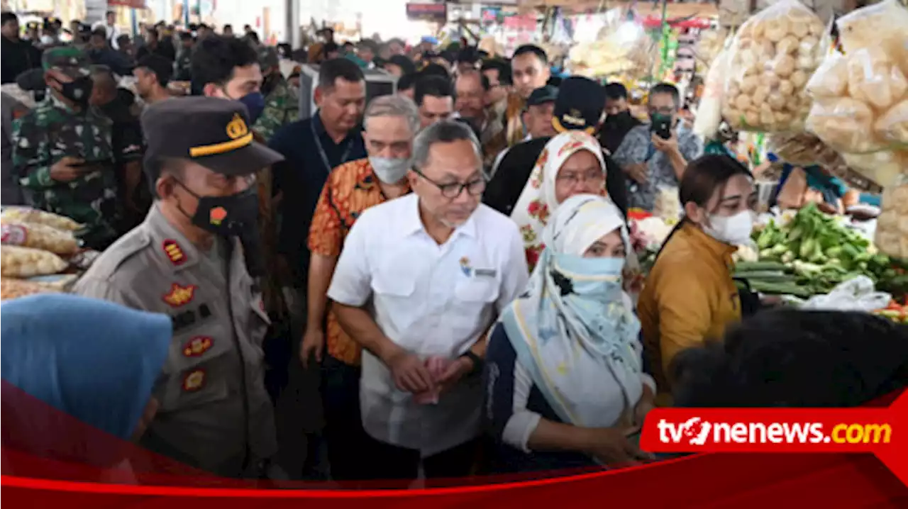 Bantu UMKM, Menteri Perdagangan Zulkifli Hasan Akan Masyarakat Gemar Belanja di Pasar Tradisional