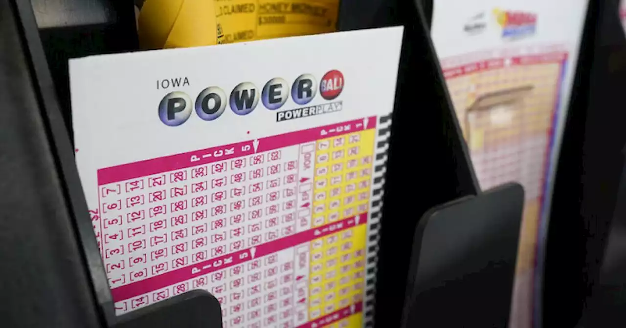 Record $1.6 billion Powerball jackpot surges ticket sales