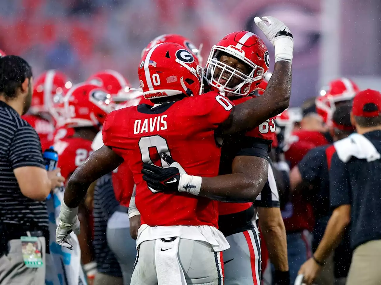 COLLEGE FOOTBALL FRENZY: NCAA top-dog Georgia shows Tennessee who's No. 1