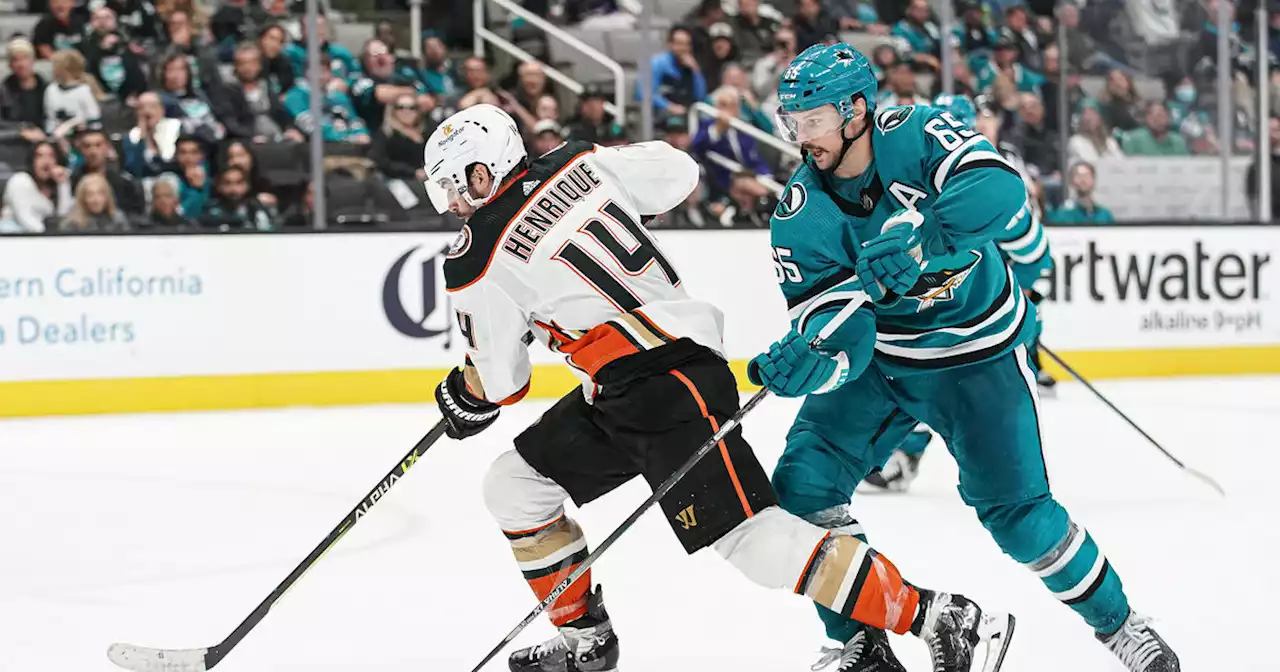 Henrique lifts Ducks to 5-4 win over Sharks in SO