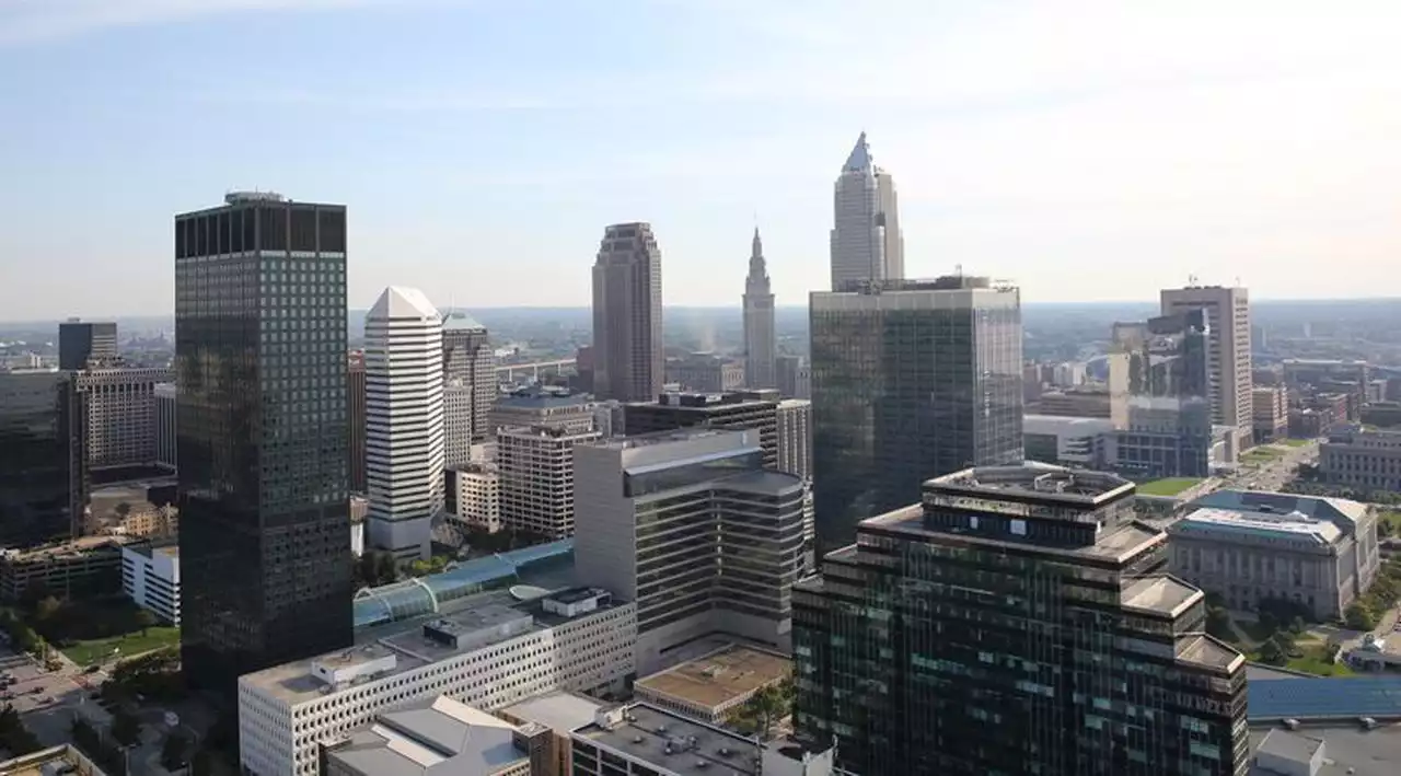 Cleveland hits record high of 77 degrees Saturday, National Weather Service says