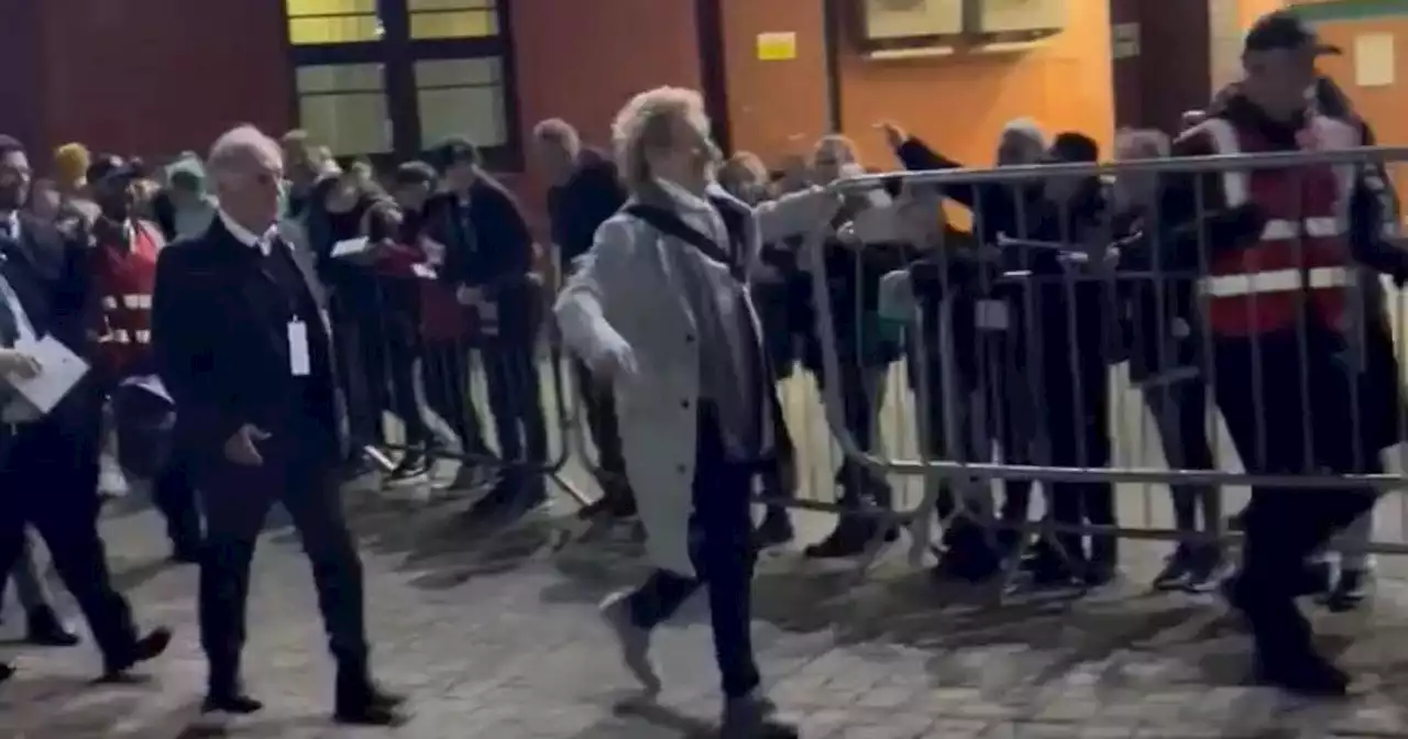 Rod Stewart stuns Celtic fans as he helps security team clear up at Parkhead