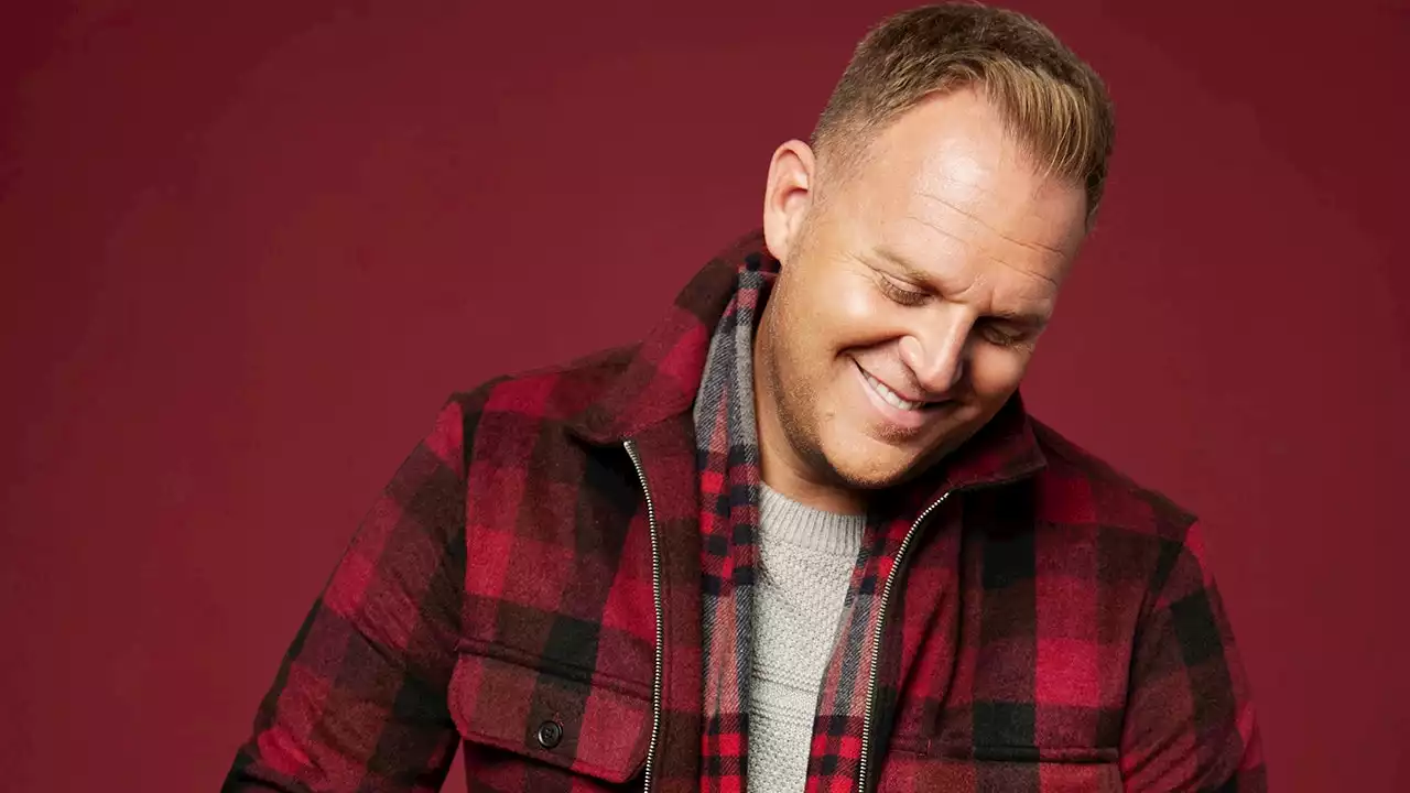 Christian music star Matthew West details collaborating with Candace Cameron Bure on 'Come Home for Christmas'