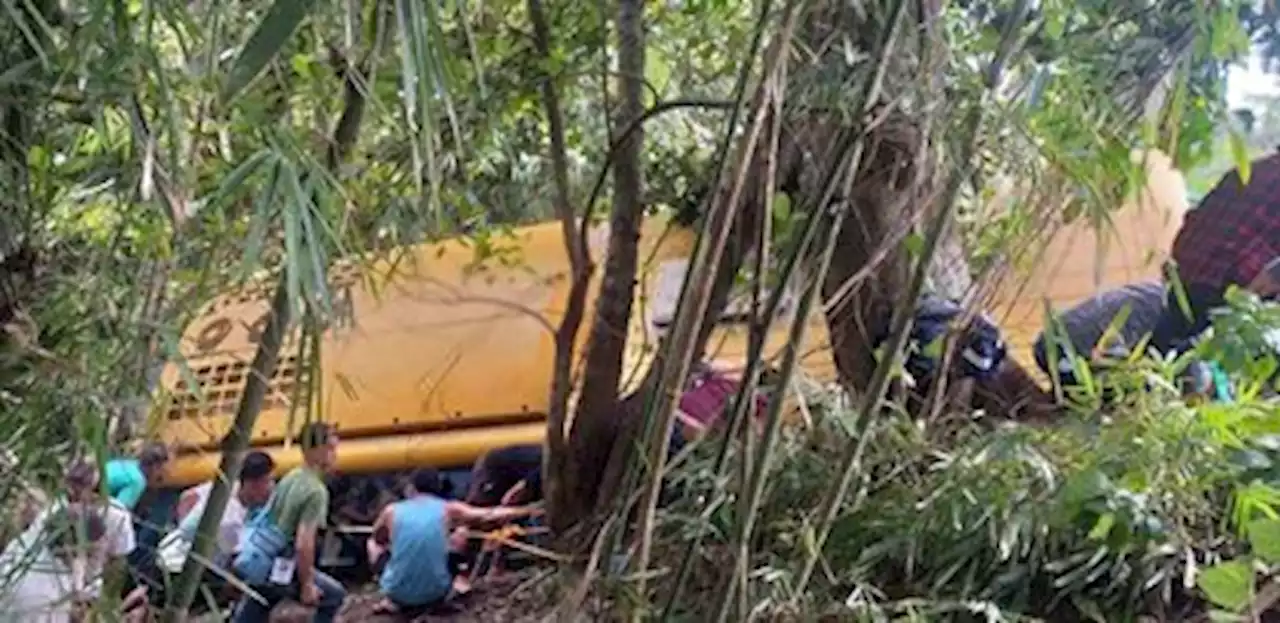 Bus falls down ravine in Bataan with 47 passengers, mostly teachers, on board