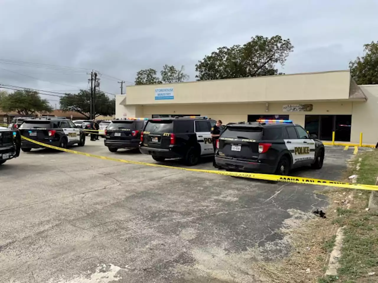 Man shot, killed while arriving at East Side church, San Antonio police say