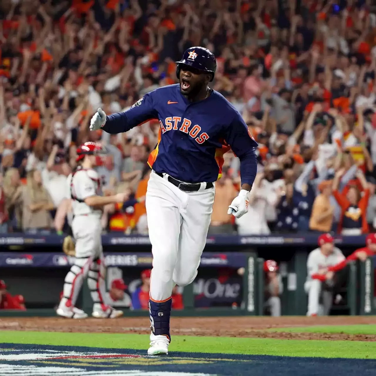 Los Astros vencen a los Phillies en la Serie Mundial 2022 – Telemundo New  York (47)