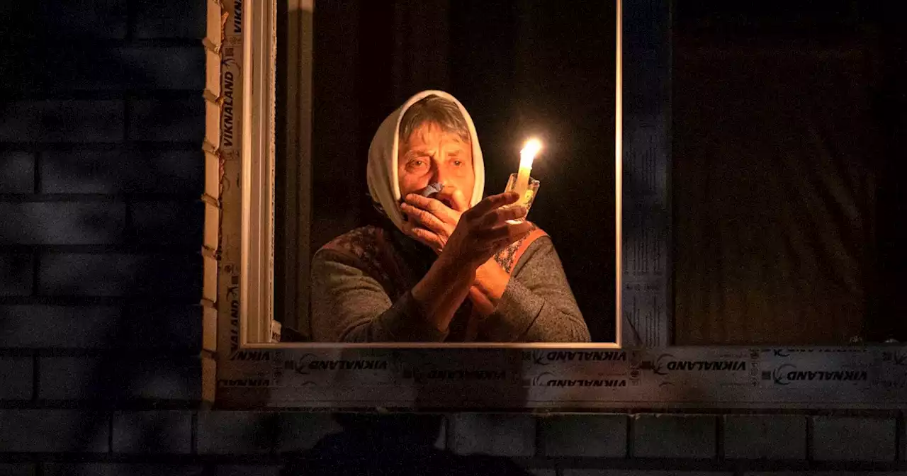 Ukraine suffers power outages amid intense attacks from Russia