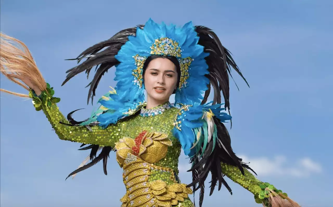 LOOK: Jenny Ramp stuns in 'kulasisi' fauna outfit for Miss Earth 2022