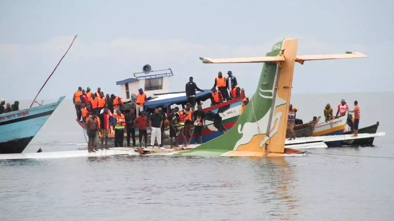 Tanzanie: 19 morts dans le crash d'un avion qui s'est abîmé dans le lac Vitoria