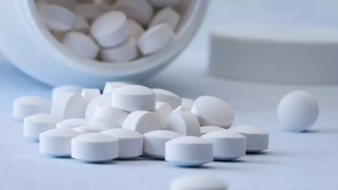 &#8216;They&#8217;re at it again&#8217;: TGA pushes for limits on paracetamol purchases