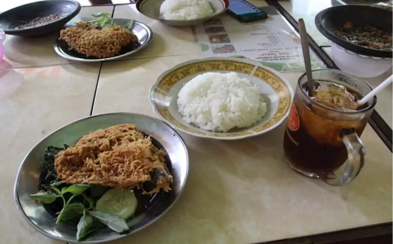 Bebek Goreng Pak Tohir Ceper Klaten, Empuk & Bumbunya Meresap hingga ke Tulang