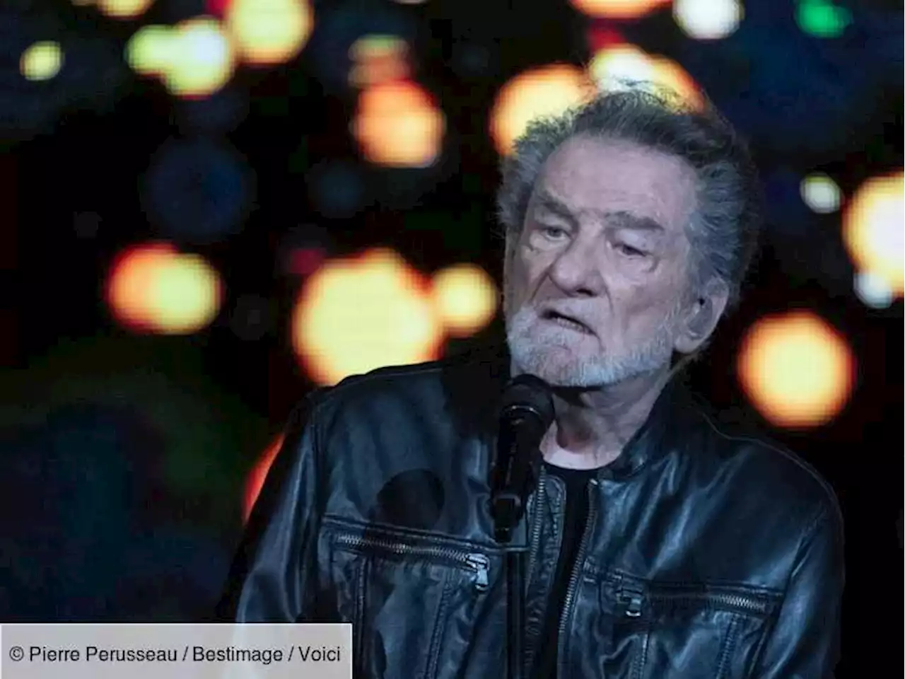 « On est au cirque » : Eddy Mitchell critique sévèrement la Star Academy - Voici