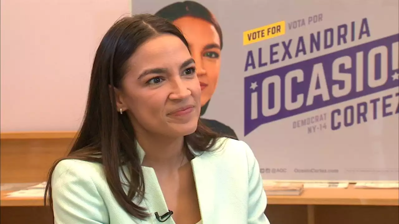 How does Rep. Alexandria Ocasio-Cortez size up the state of the midterm elections?