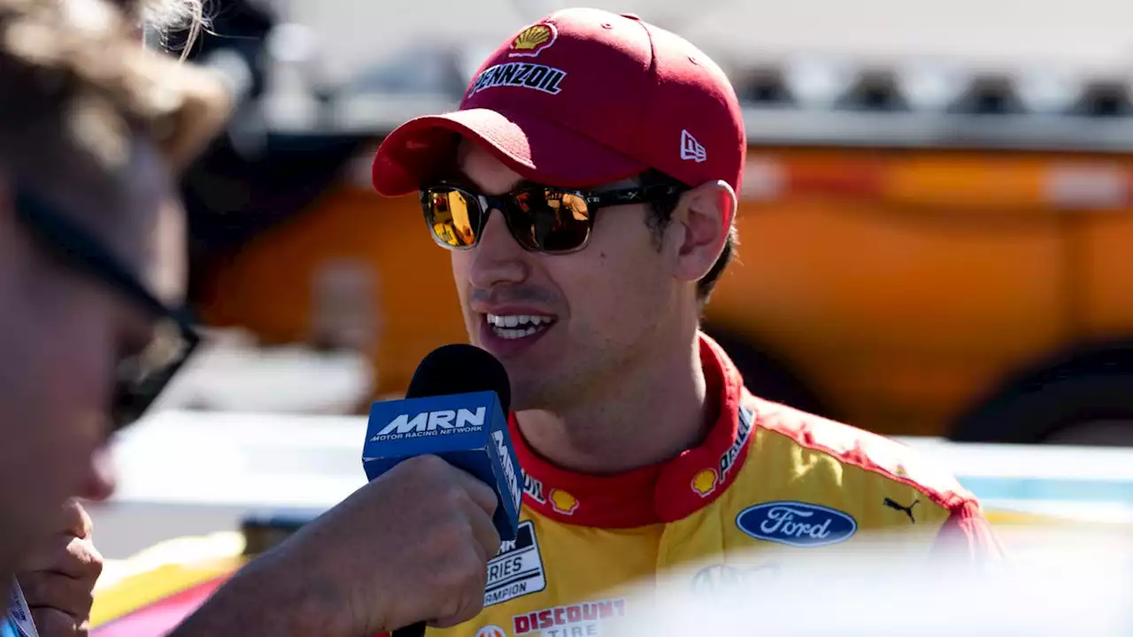 Joey Logano holds off Ryan Blaney, Ross Chastain to win Phoenix race, NASCAR title