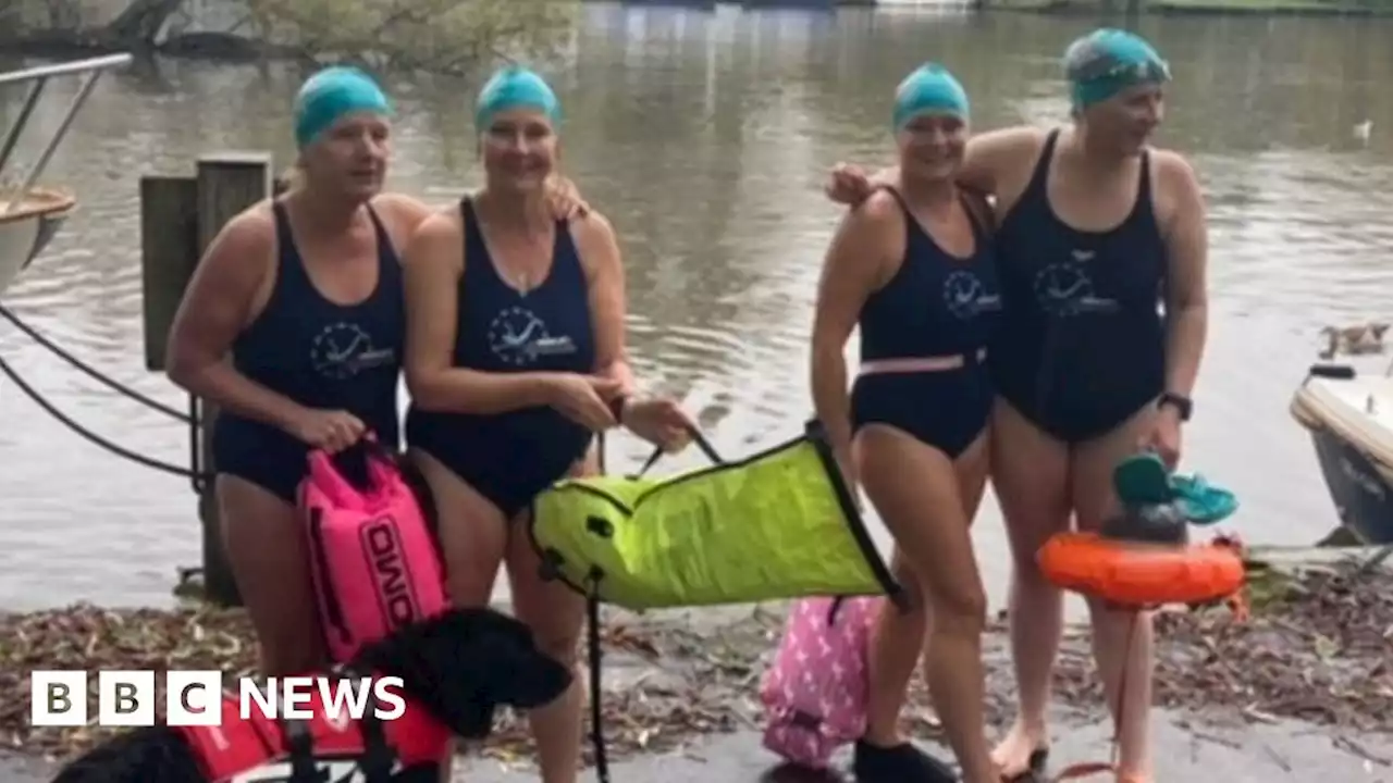 Henley Mermaids swim River Thames to protest water pollution