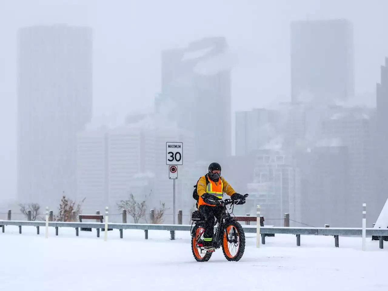 Snowfall warning issued for Calgary, most of southeastern Alberta