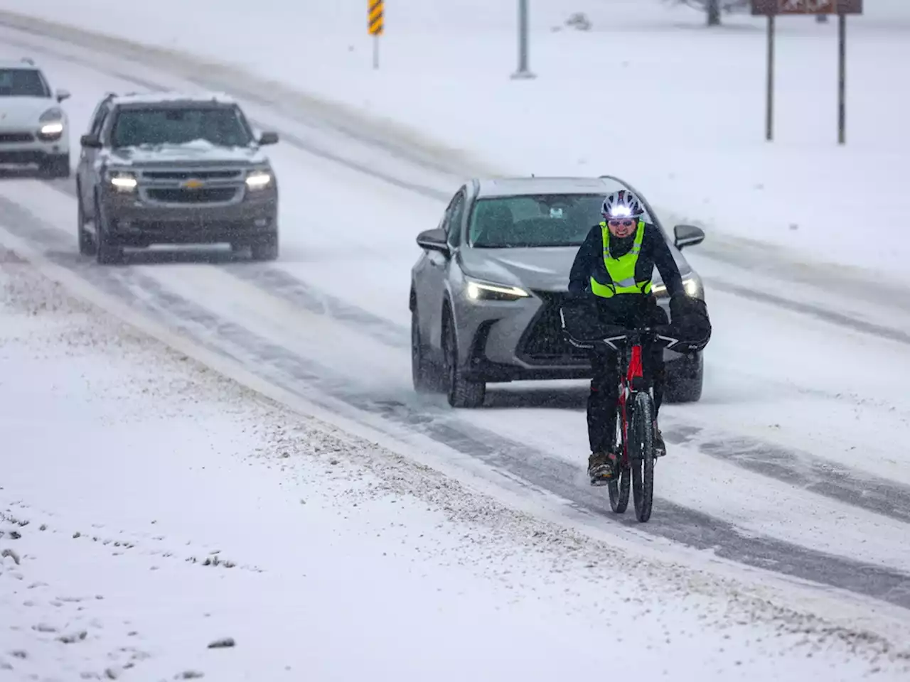 Snowfall warning issued for Calgary, most of southeastern Alberta