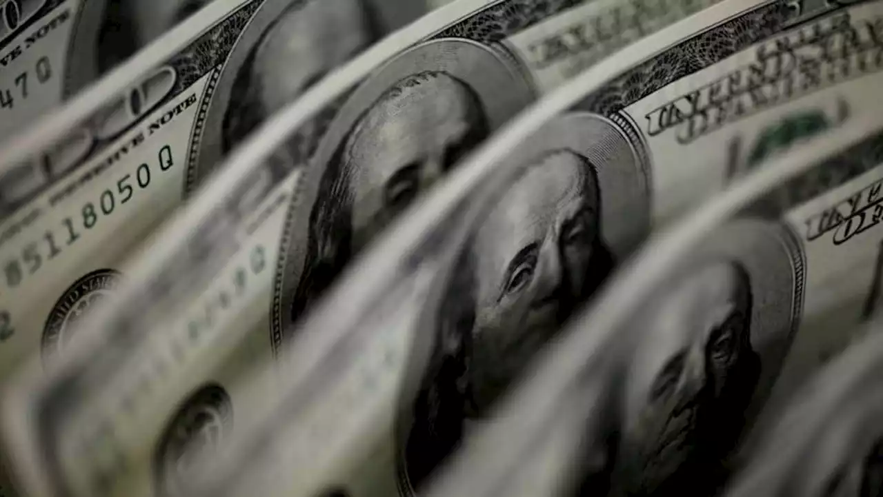 Dollar gains as China sticks to stringent COVID policy, souring risk sentiment