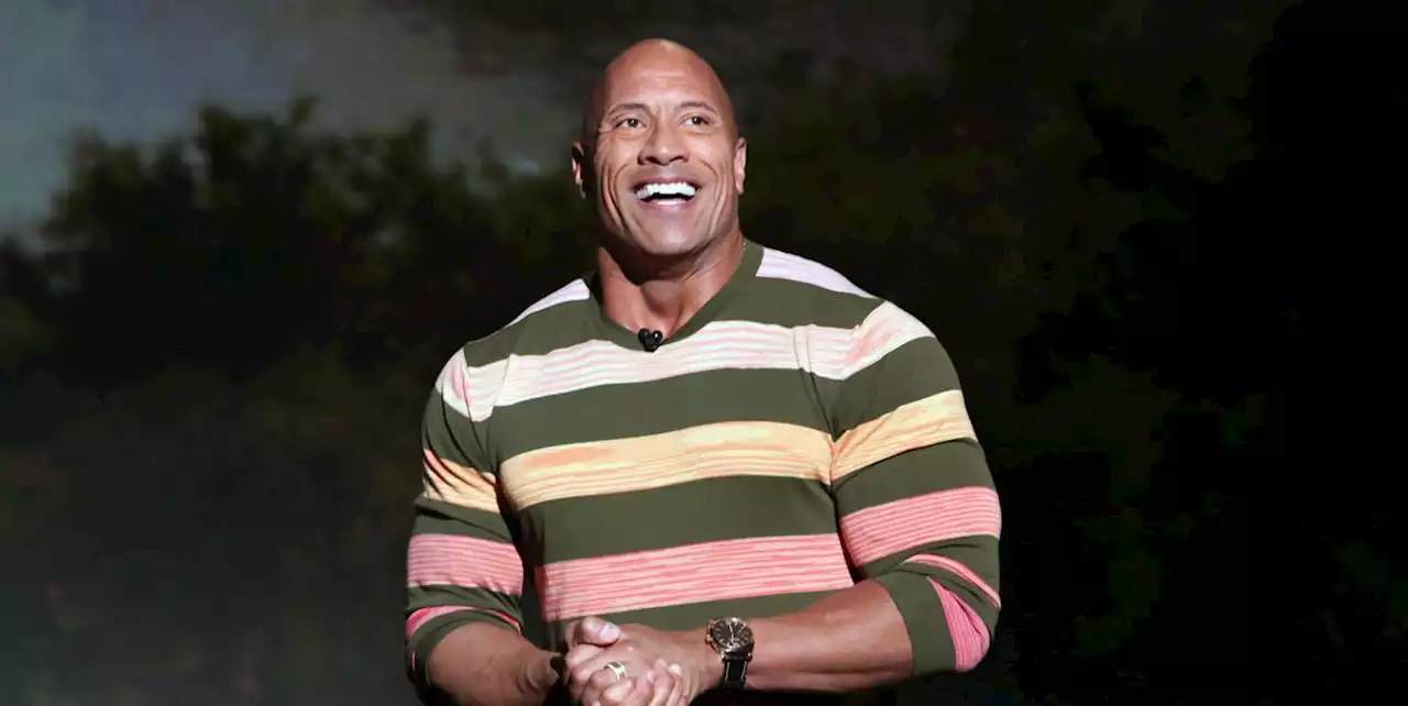 First look at Dwayne Johnson and Chris Evans in Christmas movie