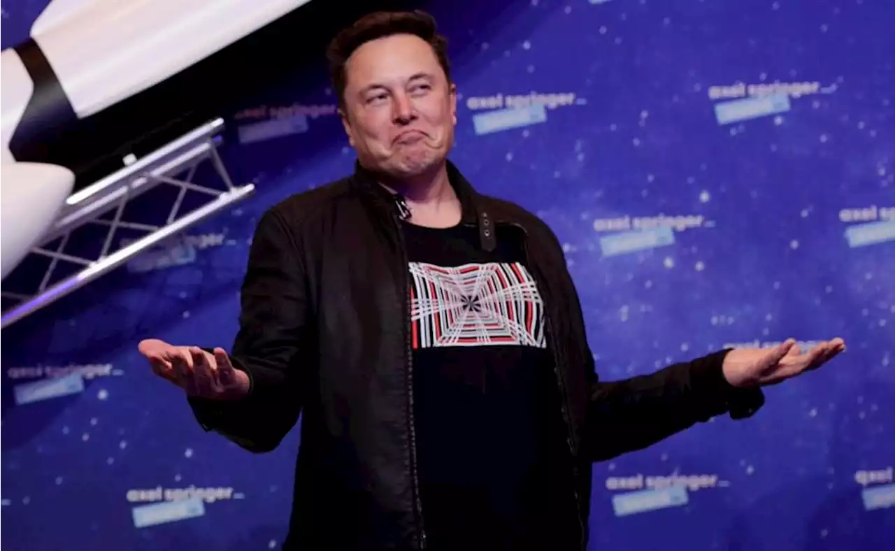 Celebridades tuitean como Elon Musk y les suspenden la cuenta