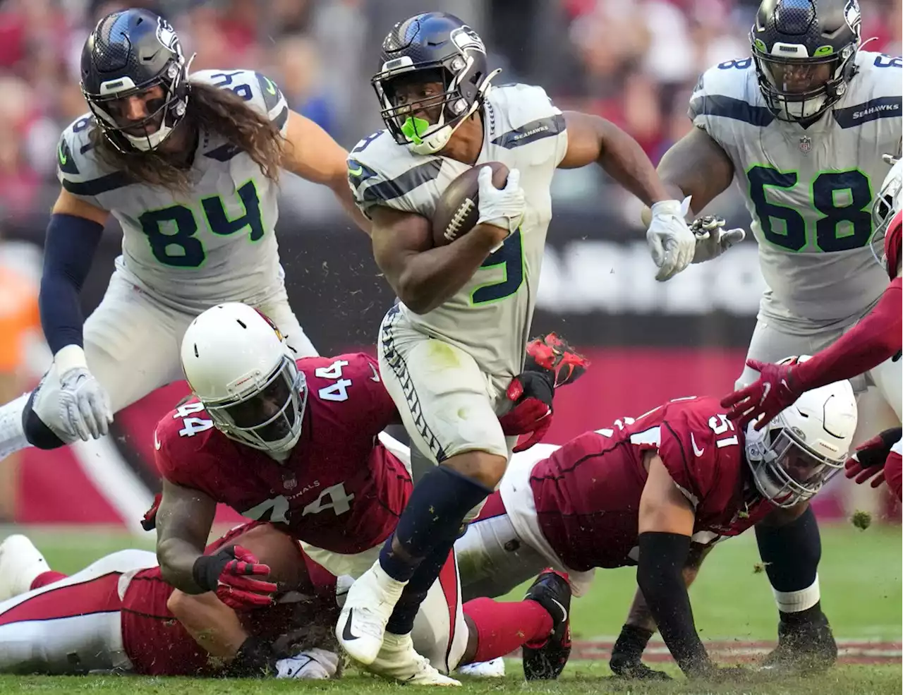 Cigar Thoughts, Game 9: Are the Seahawks a juggernaut? Many are saying...