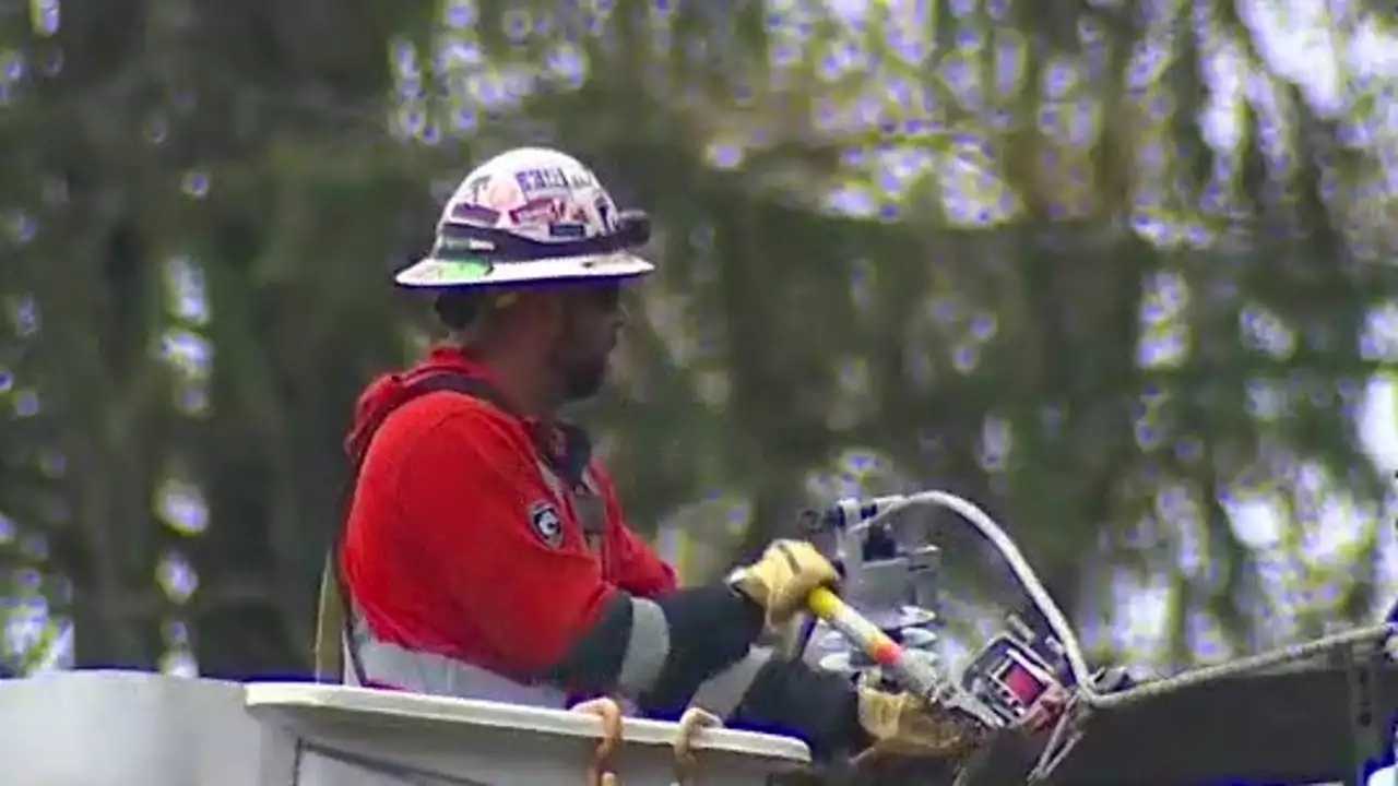 Crews working to clean storm damage, restore power across Snohomish County