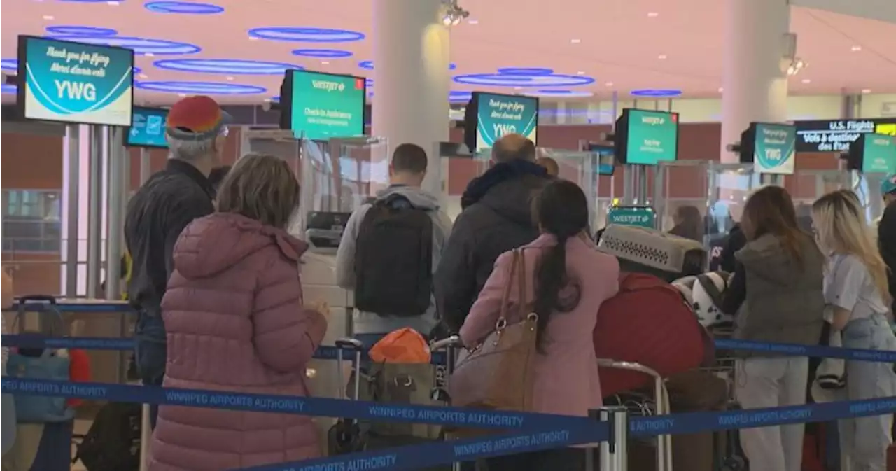 WestJet travellers frustrated as IT outage causes delays, redirected flights - Winnipeg | Globalnews.ca