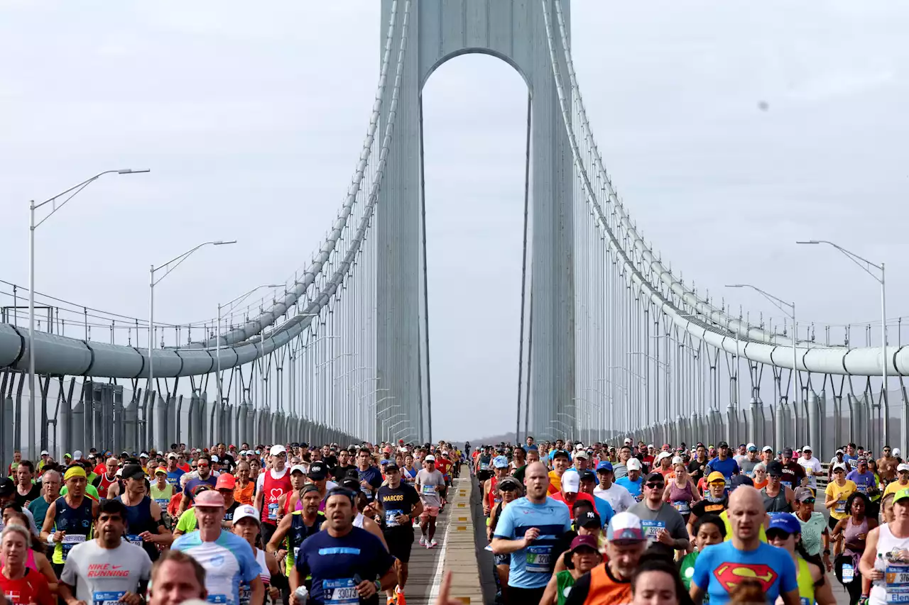 Kenyans sweep New York City Marathon in punishing heat