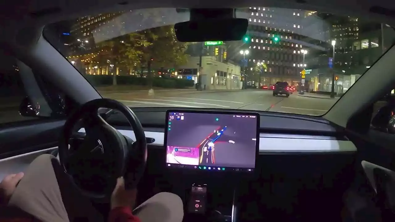 Watch Tesla's Full Self-Driving Beta 10.69.2.4 Tackle Detroit City