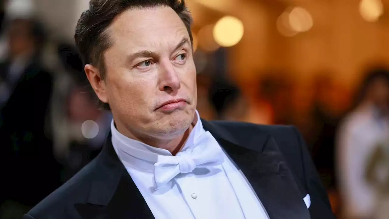 Elon Musk Said Twitter 'Must Be Politically Neutral,' Then Endorsed Republicans