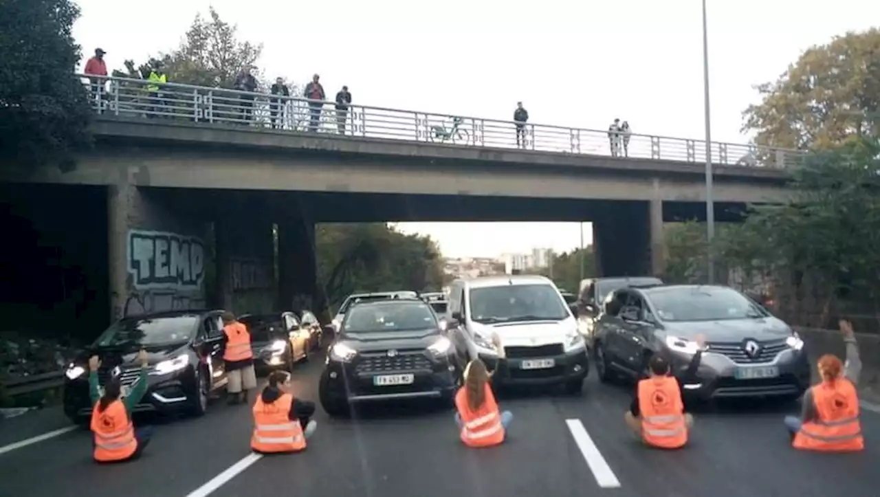 Tableaux aspergés, routes bloquées, matchs interrompus... qui sont ces groupes écolos qui multiplient les actions coup de poing ?