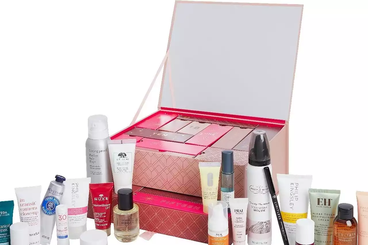 Marks & Spencer have revealed all the goodies in their 2022 Beauty Advent Calendar