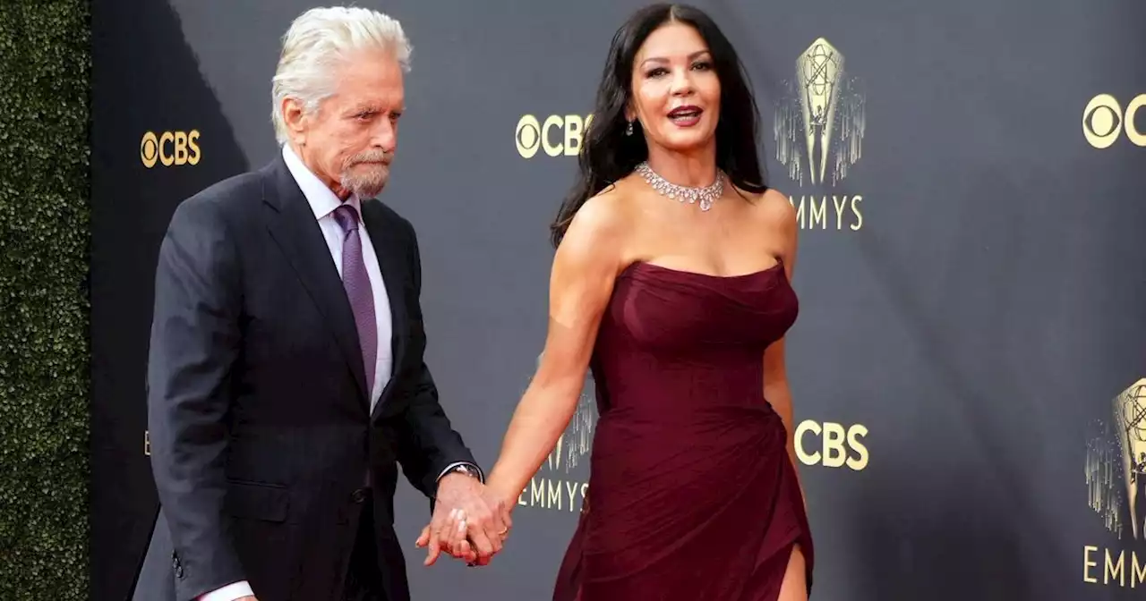 Ce rare «selfie bisou» de Catherine Zeta-Jones et Michael Douglas à Paris