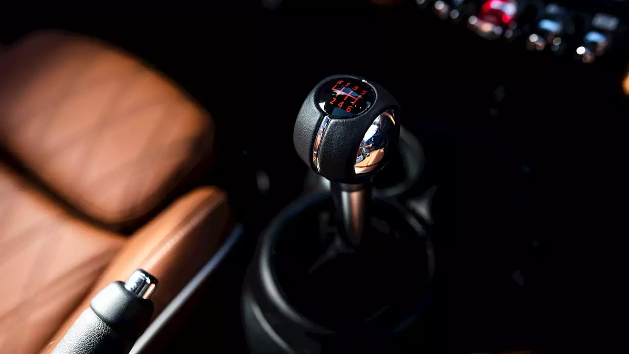 Mini wants to teach you how to drive a manual transmission