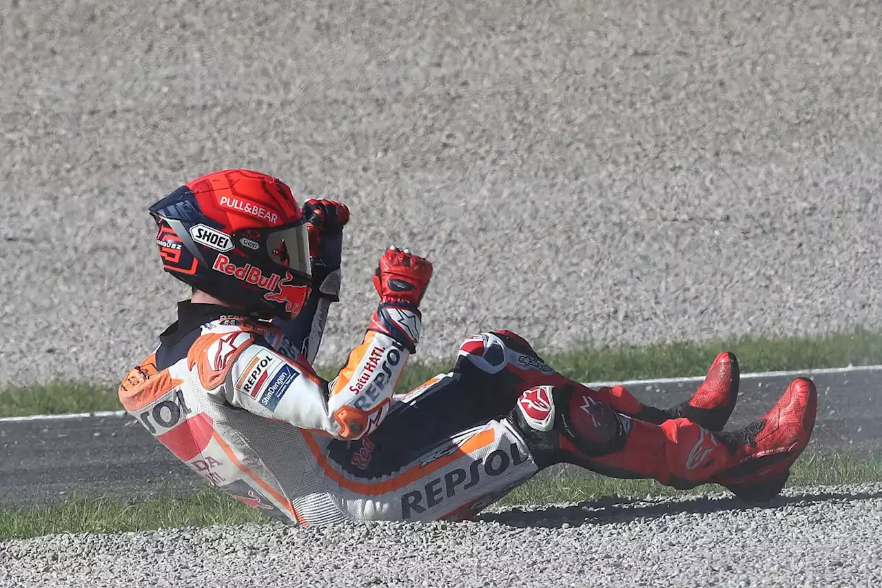 Marquez says MotoGP Valencia crash due to &quot;braking too late&quot;